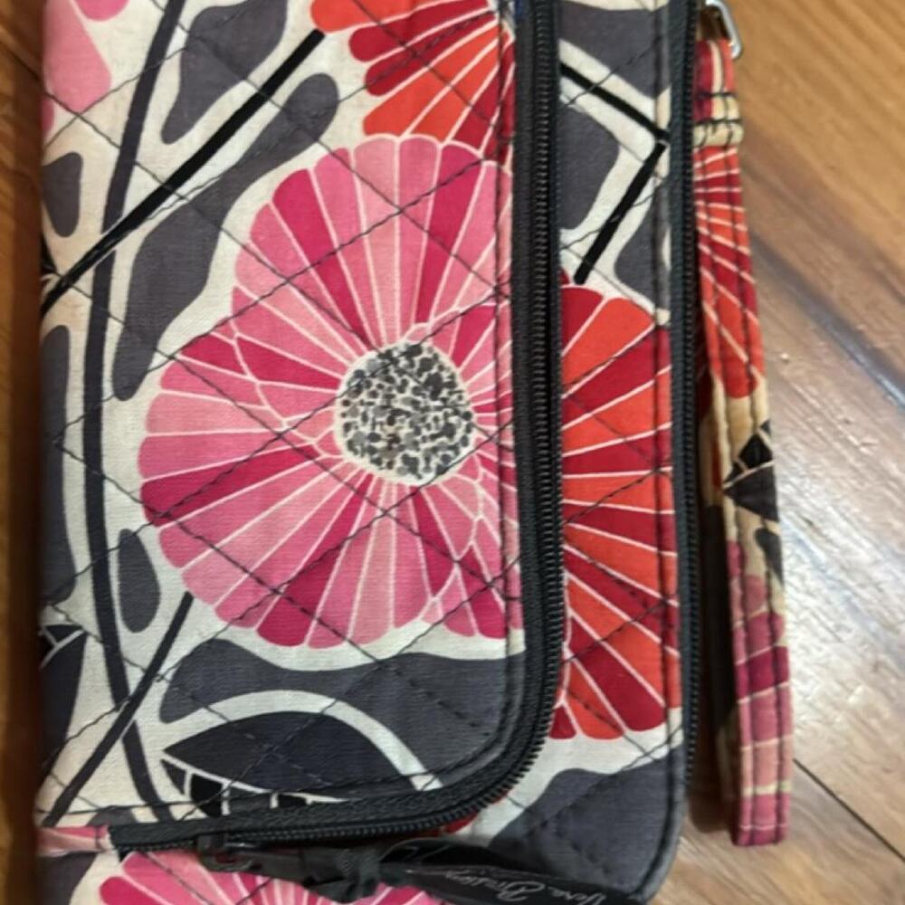 Vera bradley floral zip around